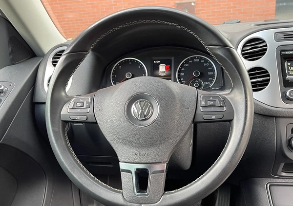 Volkswagen Tiguan cena 55800 przebieg: 135700, rok produkcji 2015 z Wrocław małe 631